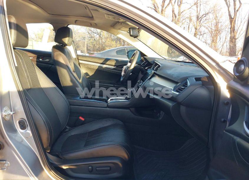 Photo 5 of 2016 Honda Civic TOURING (VIN 19XFC1F9XGE007830)