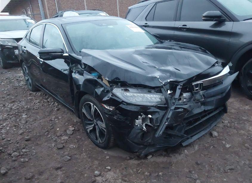 2016 Honda Civic TOURING (VIN 19XFC1F9XGE041556) main photo