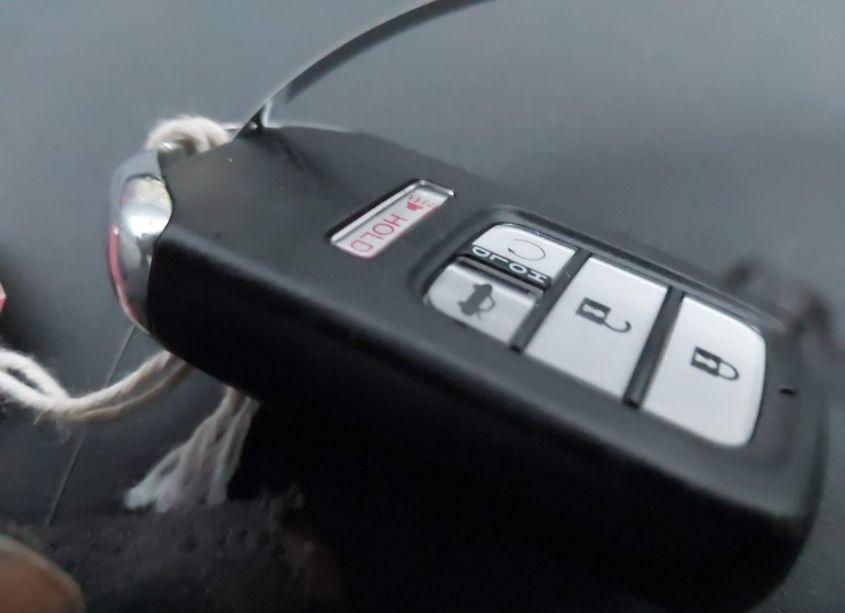 Photo 11 of 2016 Honda Civic TOURING (VIN 19XFC1F9XGE041556)