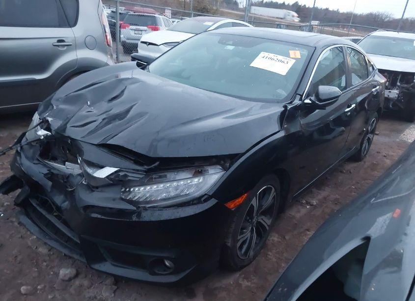 Photo 2 of 2016 Honda Civic TOURING (VIN 19XFC1F9XGE041556)
