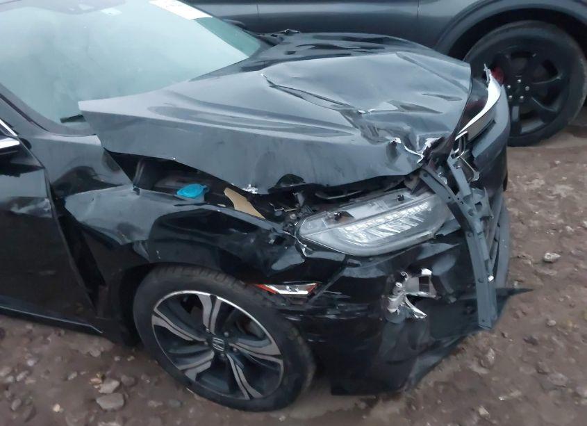 Photo 6 of 2016 Honda Civic TOURING (VIN 19XFC1F9XGE041556)
