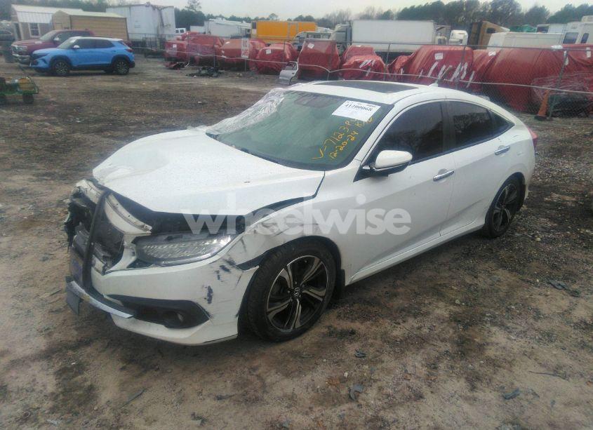Photo 2 of 2016 Honda Civic TOURING (VIN 19XFC1F9XGE207123)