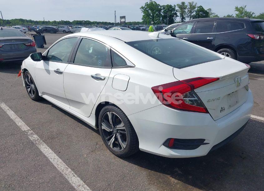 Photo 3 of 2016 Honda Civic TOURING (VIN 19XFC1F9XGE224035)