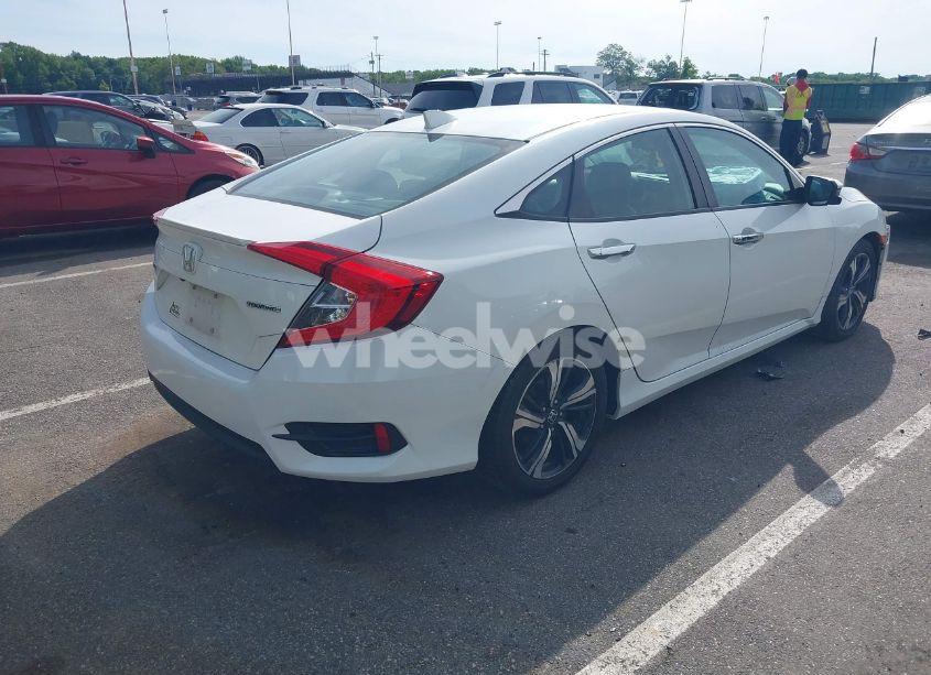 Photo 4 of 2016 Honda Civic TOURING (VIN 19XFC1F9XGE224035)