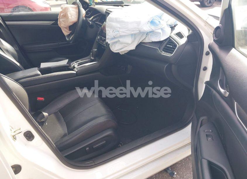 Photo 5 of 2016 Honda Civic TOURING (VIN 19XFC1F9XGE224035)