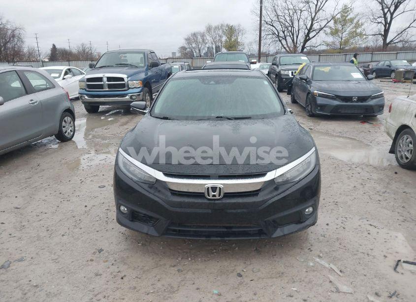 Photo 12 of 2017 Honda Civic TOURING (VIN 19XFC1F9XHE010924)