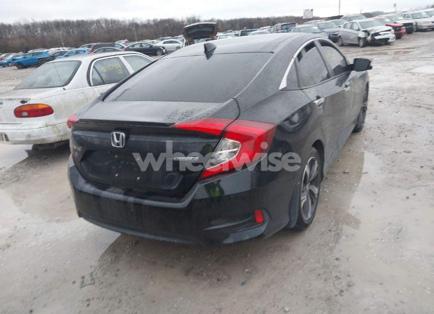 Photo 4 of 2017 Honda Civic TOURING (VIN 19XFC1F9XHE010924)