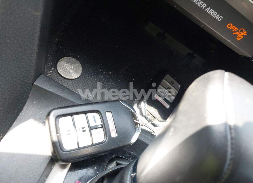 Photo 11 of 2017 Honda Civic TOURING (VIN 19XFC1F9XHE032566)