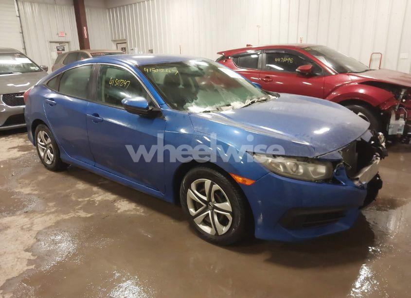 2018 Honda Civic LX (VIN 19XFC2E50JE016872) main photo