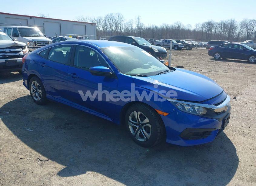 2018 Honda Civic LX (VIN 19XFC2E51JE000549) main photo