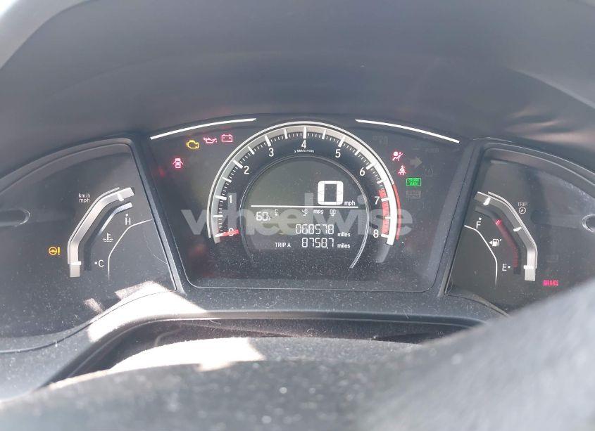 Photo 7 of 2018 Honda Civic LX (VIN 19XFC2E51JE000549)