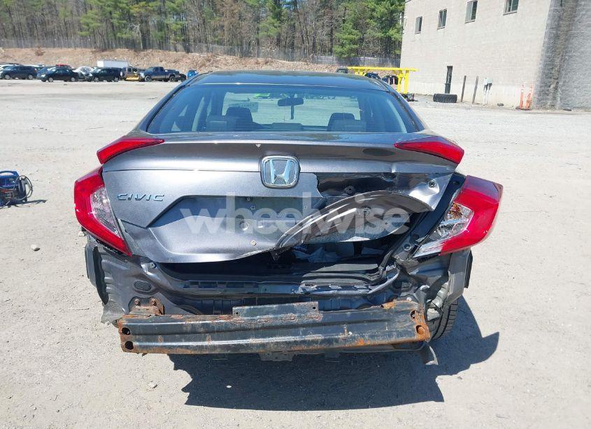 Photo 17 of 2018 Honda Civic LX (VIN 19XFC2E53JE031494)