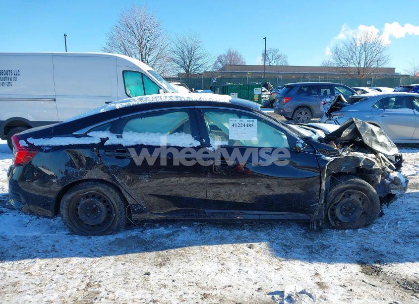 Photo 12 of 2018 Honda Civic LX (VIN 19XFC2E54JE001582)