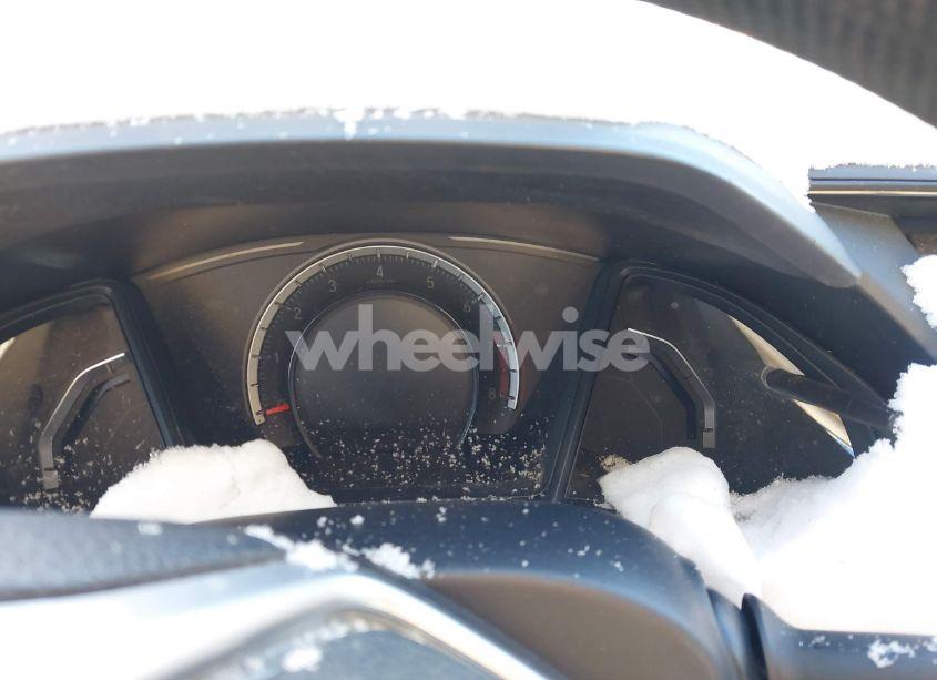 Photo 7 of 2018 Honda Civic LX (VIN 19XFC2E54JE001582)