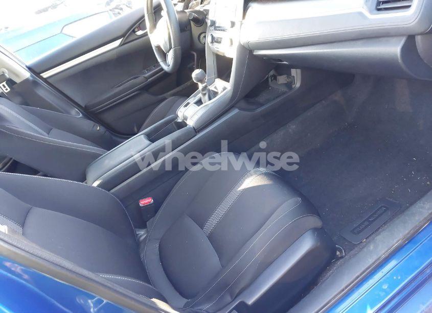 Photo 5 of 2018 Honda Civic LX (VIN 19XFC2E55JE038821)