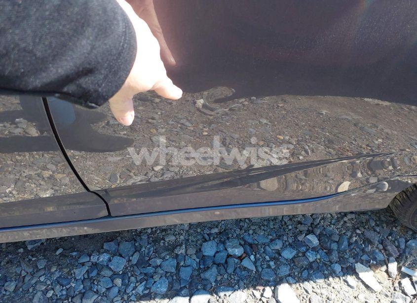 Photo 17 of 2018 Honda Civic LX (VIN 19XFC2E56JE015323)