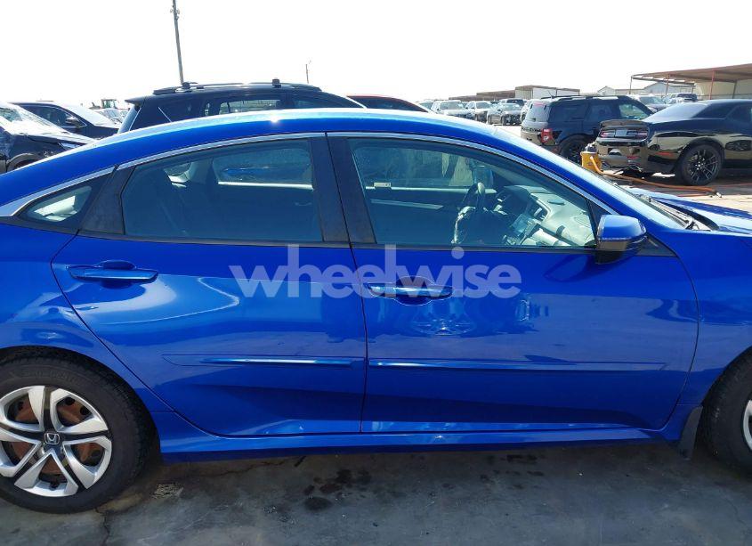 Photo 13 of 2018 Honda Civic LX (VIN 19XFC2E56JE032848)