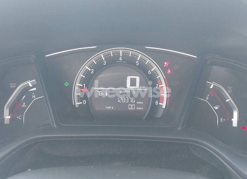 Photo 7 of 2018 Honda Civic LX (VIN 19XFC2E56JE032848)