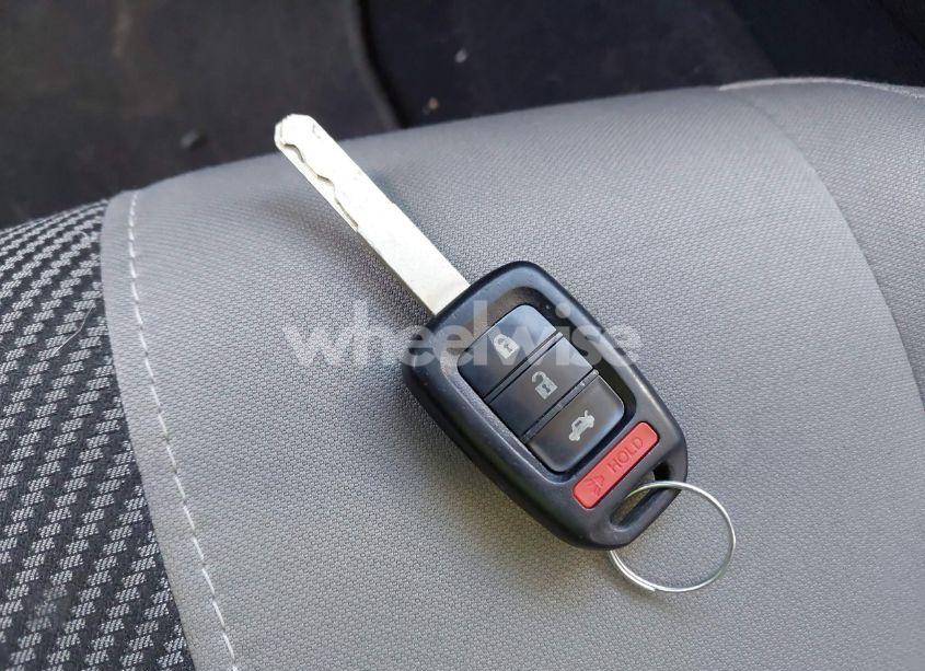 Photo 11 of 2017 Honda Civic LX (VIN 19XFC2E5XHE021328)