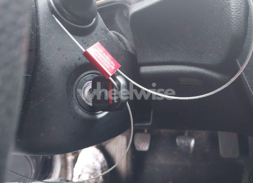 Photo 11 of 2018 Honda Civic LX (VIN 19XFC2E5XJE000565)