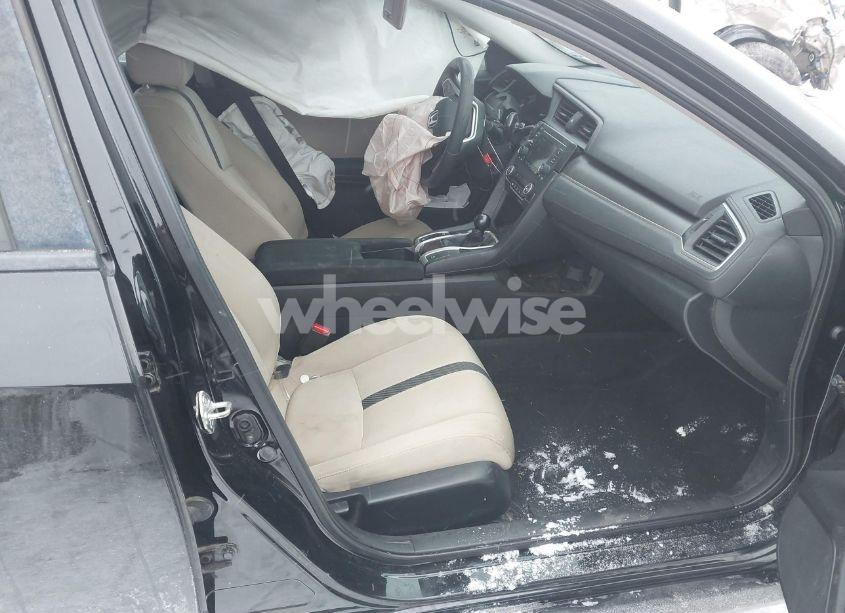 Photo 5 of 2018 Honda Civic LX (VIN 19XFC2E5XJE000565)