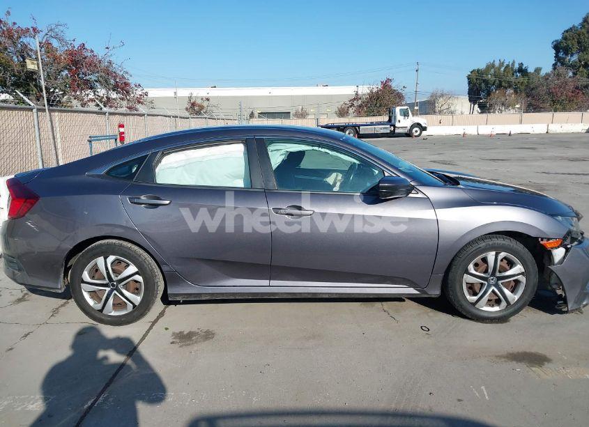 Photo 13 of 2020 Honda Civic SPORT (VIN 19XFC2E83LE020735)