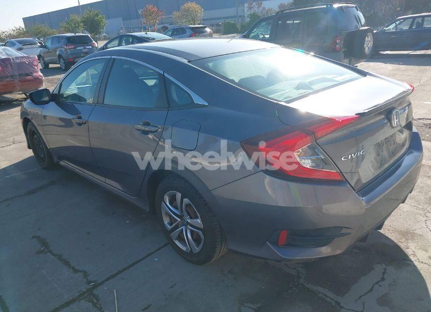 Photo 3 of 2020 Honda Civic SPORT (VIN 19XFC2E83LE020735)