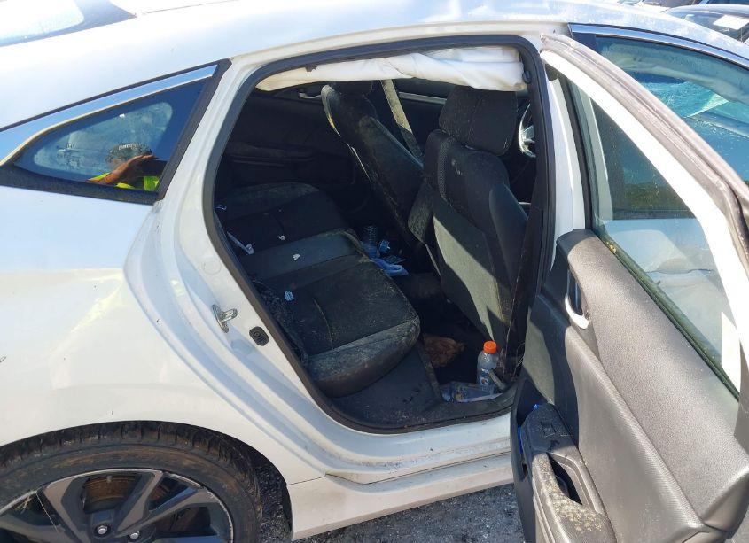 Photo 8 of 2019 Honda Civic SPORT (VIN 19XFC2E86KE046017)