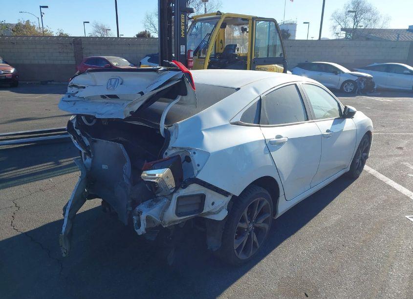 Photo 4 of 2020 Honda Civic SPORT (VIN 19XFC2E87LE007681)