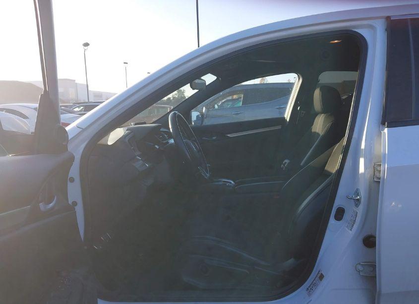 Photo 5 of 2020 Honda Civic SPORT (VIN 19XFC2E87LE007681)