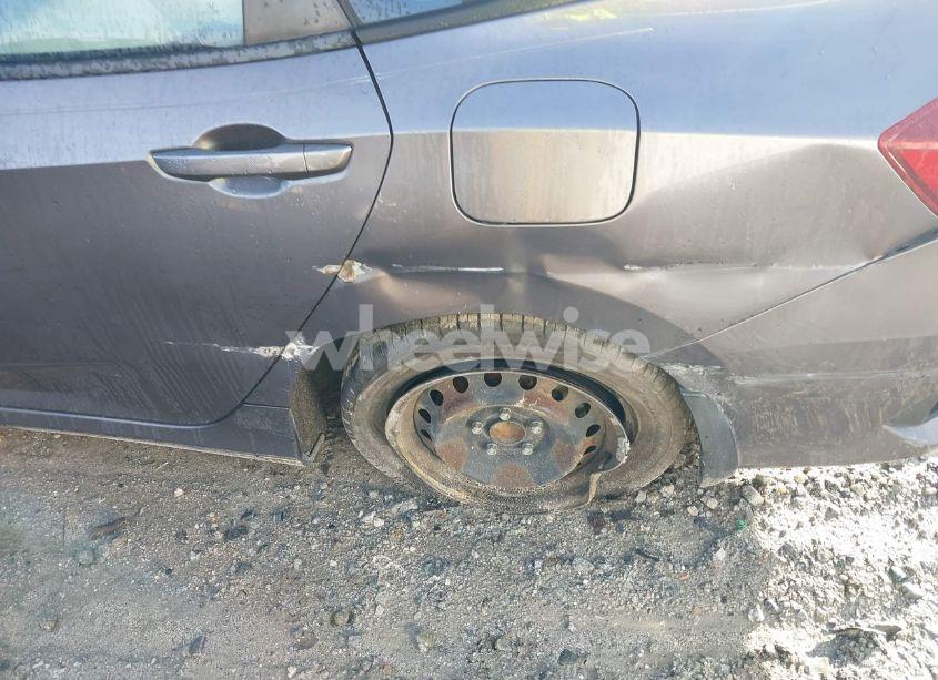 Photo 6 of 2016 Honda Civic LX (VIN 19XFC2F50GE015163)
