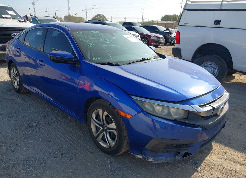 2017 Honda Civic LX (VIN 19XFC2F50HE007114) main photo