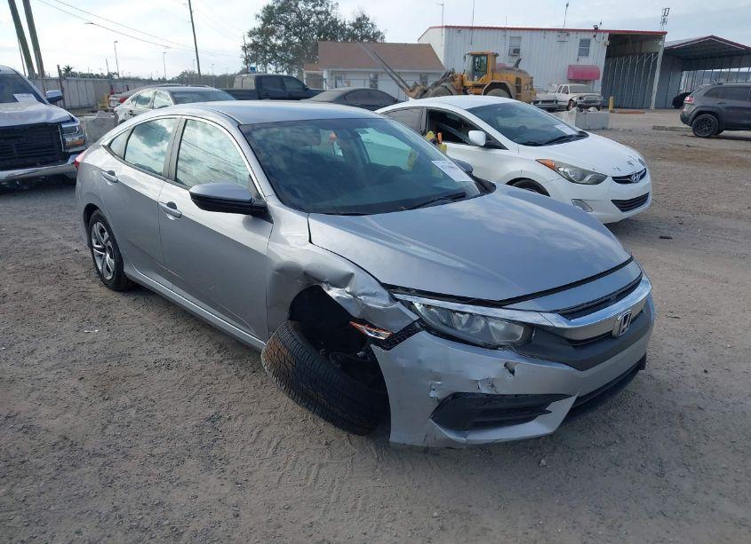 2017 Honda Civic LX (VIN 19XFC2F50HE072917) main photo