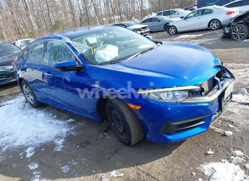 2017 Honda Civic LX (VIN 19XFC2F50HE201996) main photo