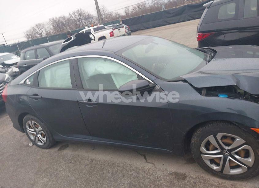 Photo 13 of 2018 Honda Civic LX (VIN 19XFC2F50JE009340)