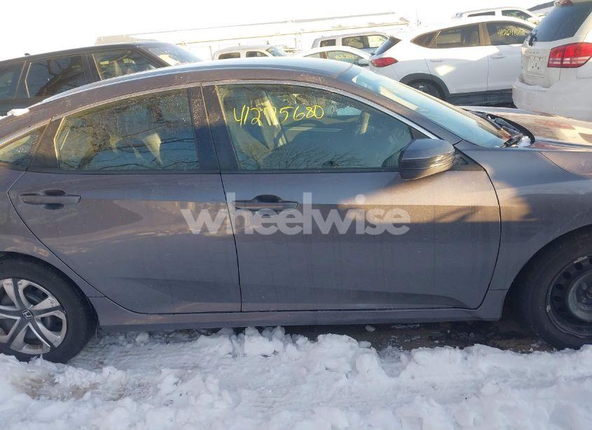 Photo 13 of 2018 Honda Civic LX (VIN 19XFC2F50JE013131)