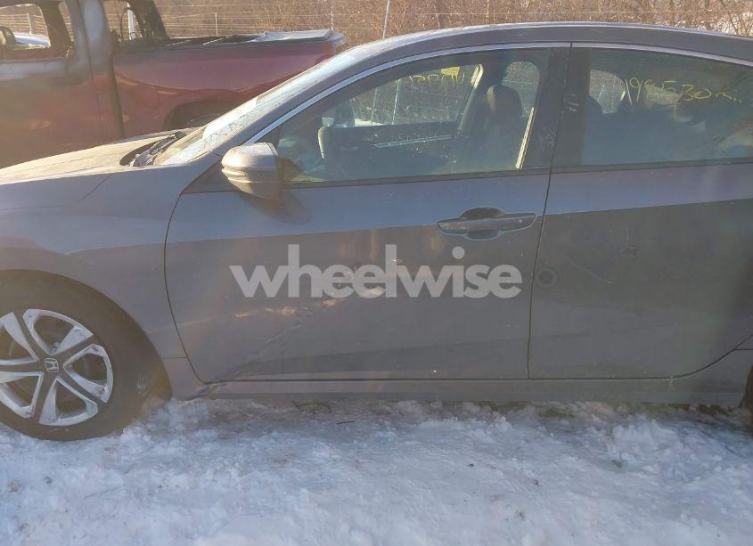 Photo 14 of 2018 Honda Civic LX (VIN 19XFC2F50JE013131)