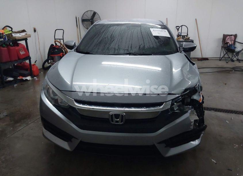 Photo 12 of 2018 Honda Civic LX (VIN 19XFC2F50JE021293)