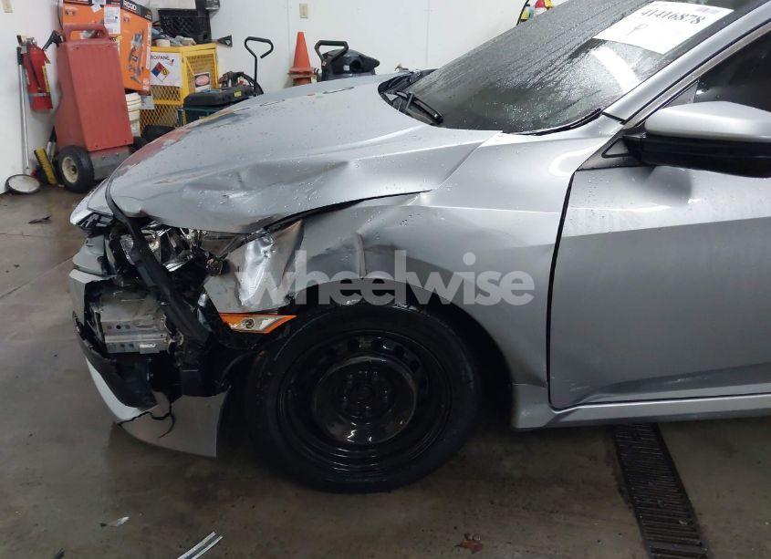 Photo 17 of 2018 Honda Civic LX (VIN 19XFC2F50JE021293)