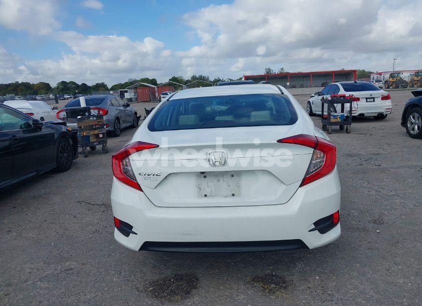 Photo 16 of 2018 Honda Civic LX (VIN 19XFC2F50JE023481)