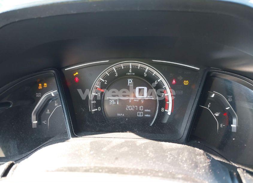 Photo 7 of 2018 Honda Civic LX (VIN 19XFC2F50JE027739)