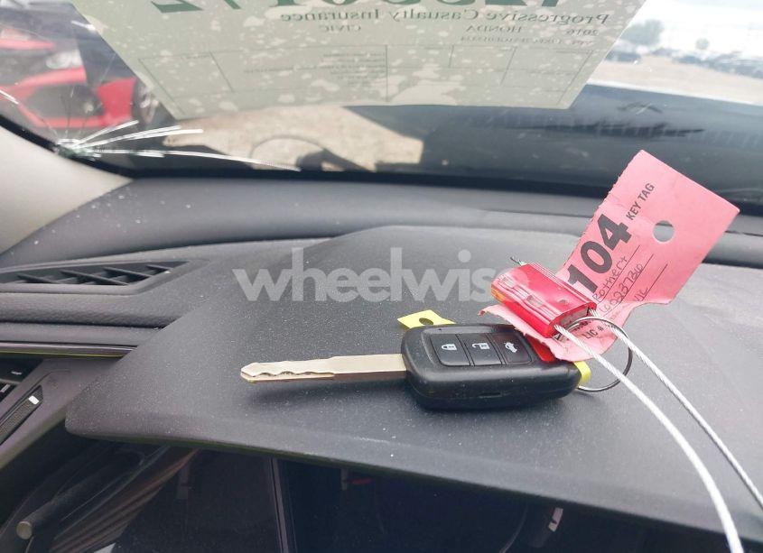 Photo 11 of 2016 Honda Civic LX (VIN 19XFC2F51GE015334)