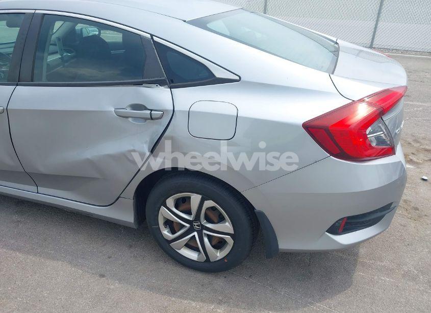 Photo 6 of 2016 Honda Civic LX (VIN 19XFC2F51GE085030)