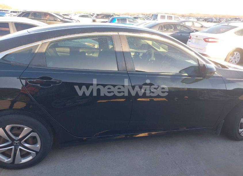 Photo 13 of 2018 Honda Civic LX (VIN 19XFC2F51JE003854)