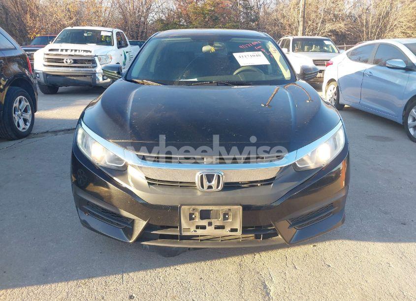 Photo 6 of 2018 Honda Civic LX (VIN 19XFC2F51JE003854)