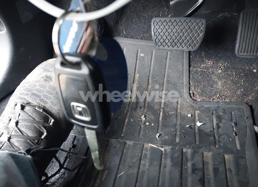 Photo 11 of 2018 Honda Civic LX (VIN 19XFC2F51JE013378)