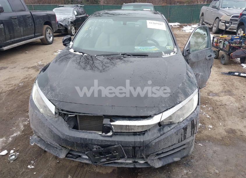 Photo 13 of 2018 Honda Civic LX (VIN 19XFC2F51JE013378)