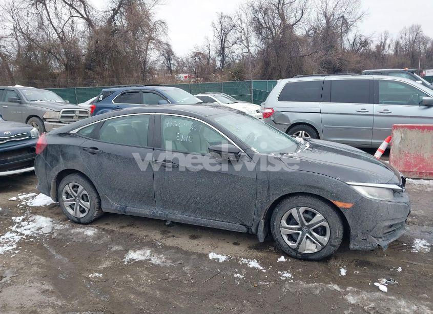 Photo 14 of 2018 Honda Civic LX (VIN 19XFC2F51JE013378)