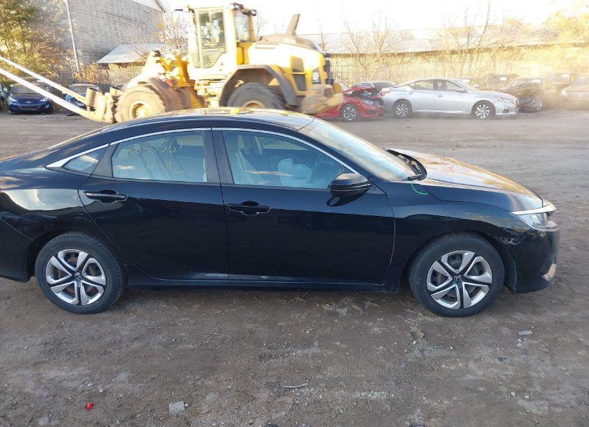 Photo 14 of 2018 Honda Civic LX (VIN 19XFC2F51JE021092)