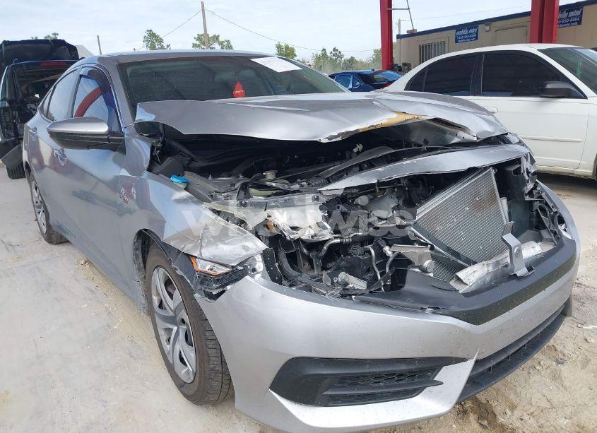 2018 Honda Civic LX (VIN 19XFC2F51JE030939) main photo